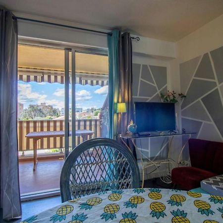 Cosy 35 M2 With Balcony In A Quiet Residence Frejus Ngoại thất bức ảnh